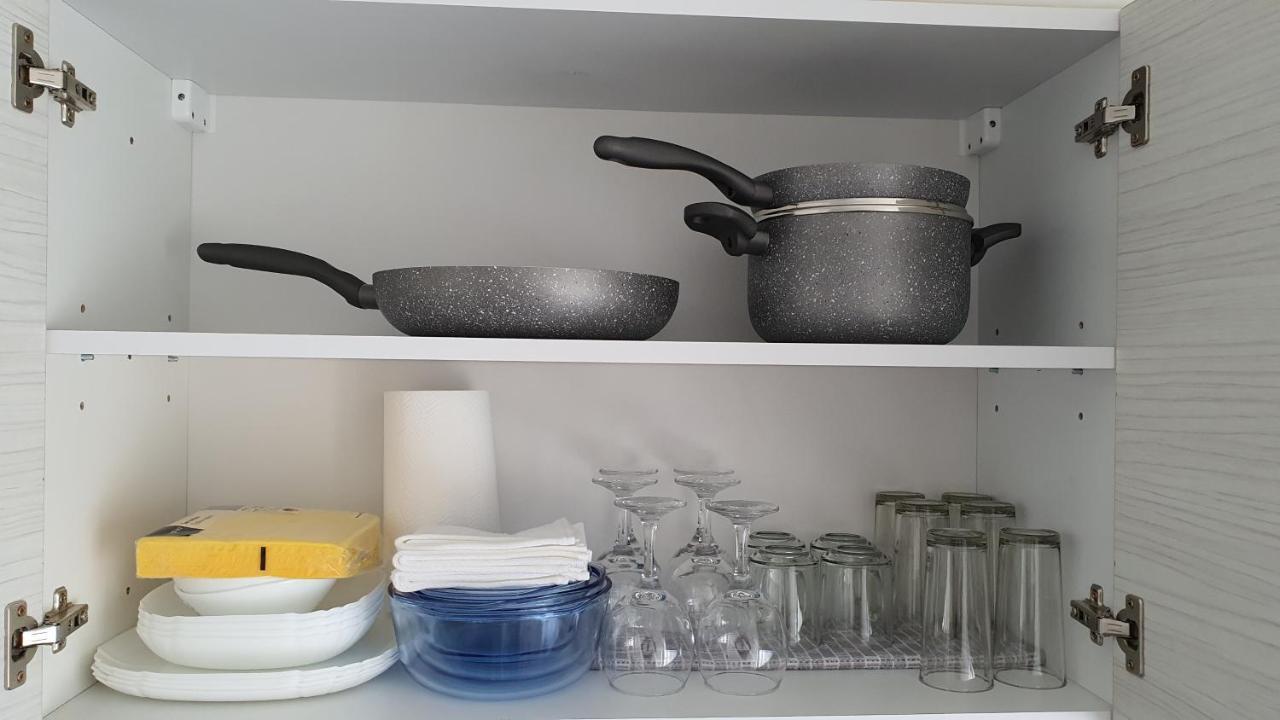 Fim Apartament Leilighet Hunedoara Eksteriør bilde